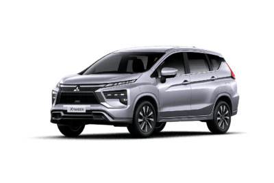 Mitsubishi Xpander putih untuk layanan sewa mobil Bandung dengan driver profesional dari Adam Tour & Travel