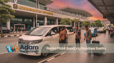 Layanan pengantaran rental mobil Bandung bandara Soekarno Hatta oleh supir Adam Tour & Travel di Terminal 3 Soetta.